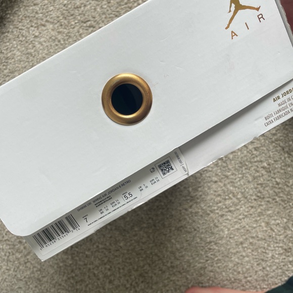 Air Jordan 6 Retro 'Gold Hoops' LAST CHANCE - Picture 3 of 8